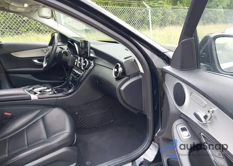 2016 Mercedes-Benz C 300 4Matic/Luxury 4Matic/Sport 4Matic из США, поврежденный, VIN 55SWF4KBXGU117304